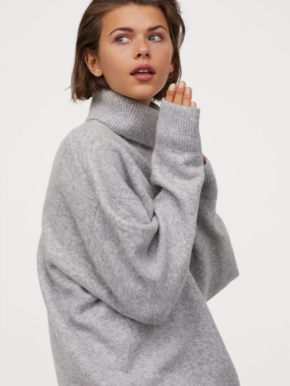 H&M Gray Turtleneck Oversized Sweater